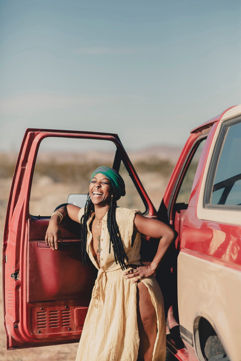 Noami Grevemberg ✺ Nomadic Living, Slow Fashion & Honoring Your Body