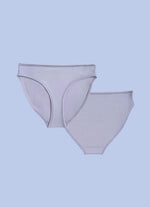 Kiseau organic cotton bikini underwear for women, sustainable and breathable fabric, front and back views flat lay.